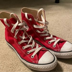 Red Converse 7.5